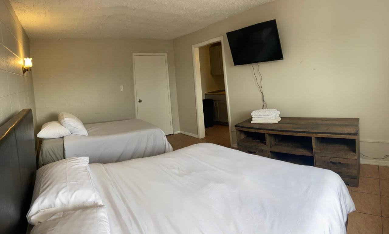 Hotel Indy Индианаполис Екстериор снимка